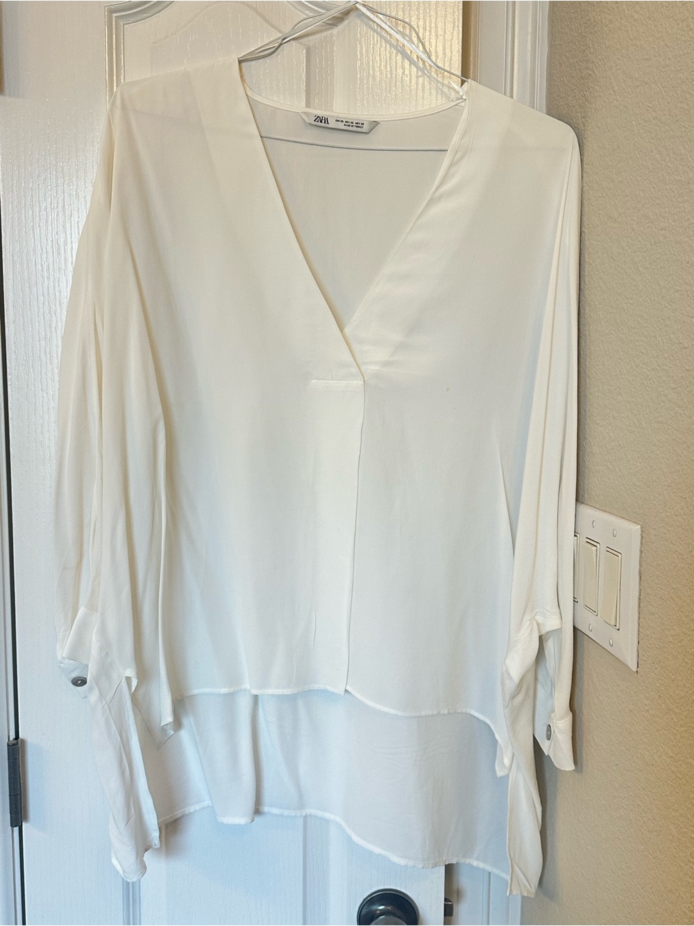 ZARA Cream V-Neck Layered Tunic Top